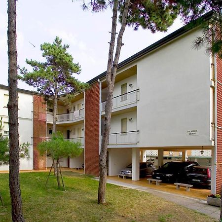 Appartamenti Dei Pini Бибионе Экстерьер фото