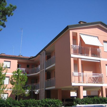Appartamenti Dei Pini Бибионе Экстерьер фото